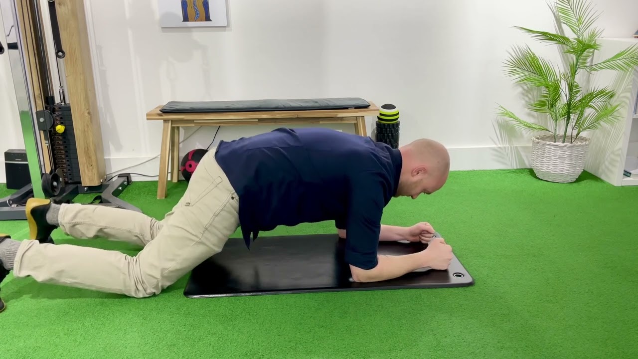 Kneeling Plank Hold - YouTube